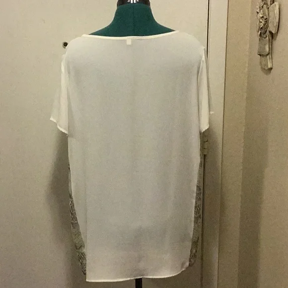 Womens lightweight Dress Blouse keyhole front open weave side panels cream - Picture 4 of 9